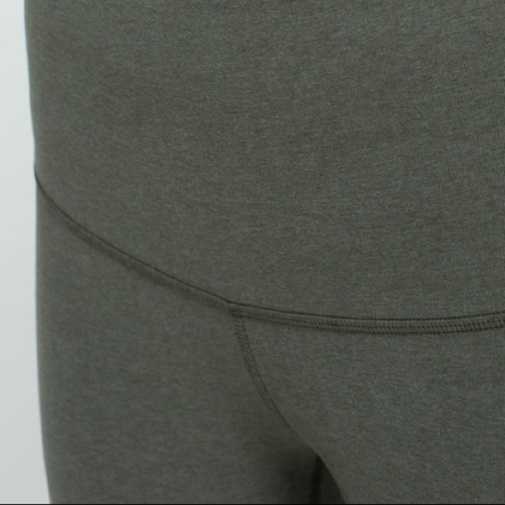 NEW • Lululemon • Wunder Under Pant Fatigue Green - Picture 3 of 8